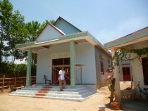 Tín Hữu Người H're Dâng Đất Xây Dựng Nhà Chúa