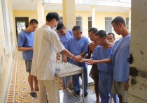 Con Cái Chúa Đến Thăm Người Bệnh Tâm Thần Tại Đà Nẵng