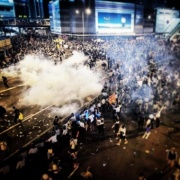 "Sự Cầu Nguyện Nên Là Câu Trả Lời Mạnh Mẽ Nhất"