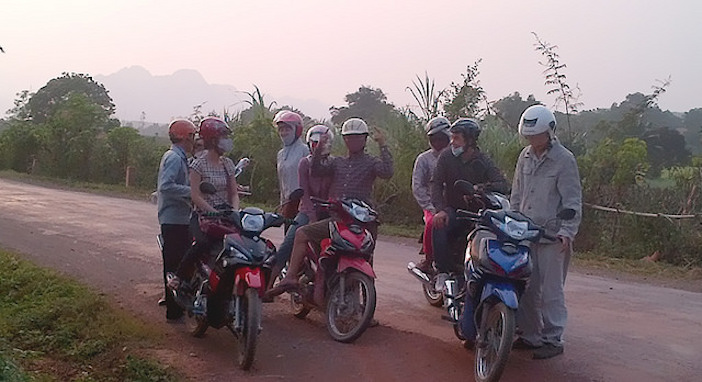"Ai Ra Đi Cho Ta"