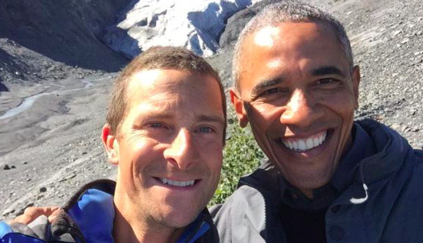Bear Grylls Cầu Nguyện Cùng Tổng Thống Obama Trong Cuộc Thám Hiểm Alaska