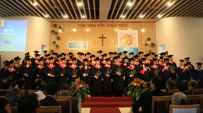 Lễ Tốt Nghiệp Khoá V & Bế Giảng Niên Học 2015 Của Viện Thánh Kinh Thần Học