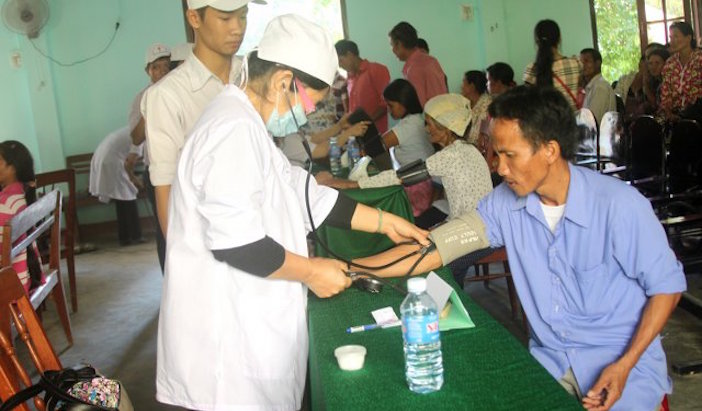Khám Bệnh Nhân Đạo Tại Xã Trà Sơn, Huyện Trà Bồng, Tỉnh Quãng Ngãi