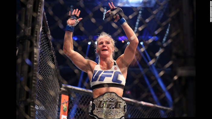 Nhà Vô Địch UFC Holly Holm Yêu Thích Đi Nhà Thờ