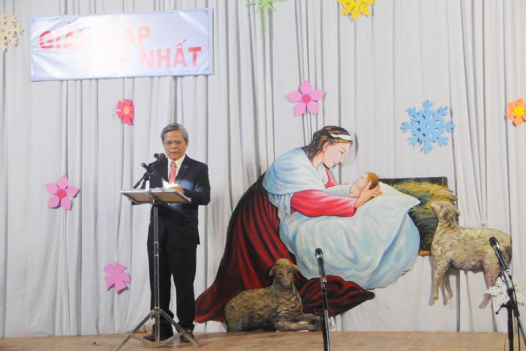 MS Nguyễn Bích Sơn công bố phúc âm.