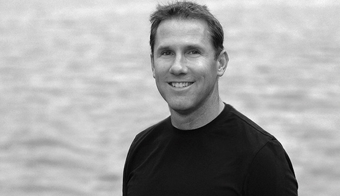 Bí Quyết Thành Công Của Tiểu Thuyết Gia Ngôn Tình Nicholas Sparks