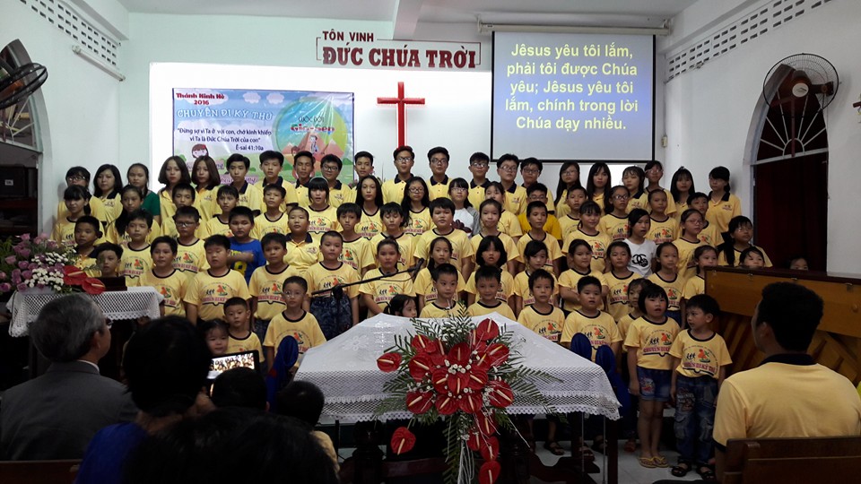 Cần Thơ: Hội Thánh Tin Lành An Phú Khai Giảng Thánh Kinh Hè Năm 2016