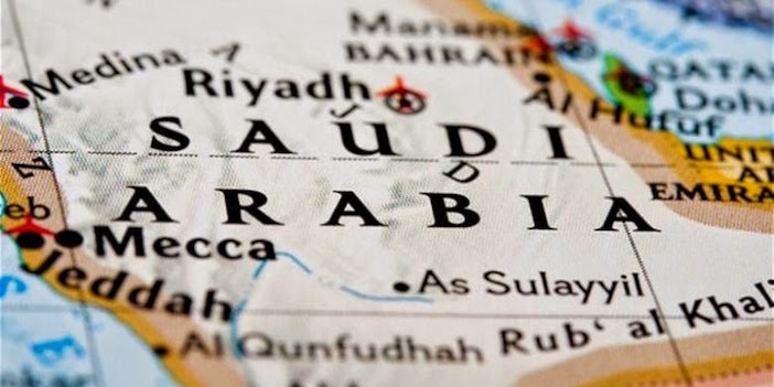 Mặc Cho Nguy Hiểm Rình Rập, Người Hồi Giáo Tại Ả-rập Saudi Tìm Đến Chúa