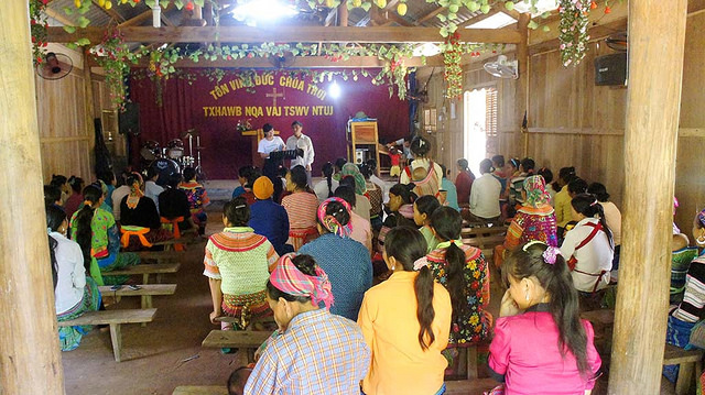 Chúng tôi được tham dự một buổi nhóm.