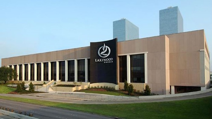 52.000 Người Tìm Đến Lakewood Church Mỗi Tuần