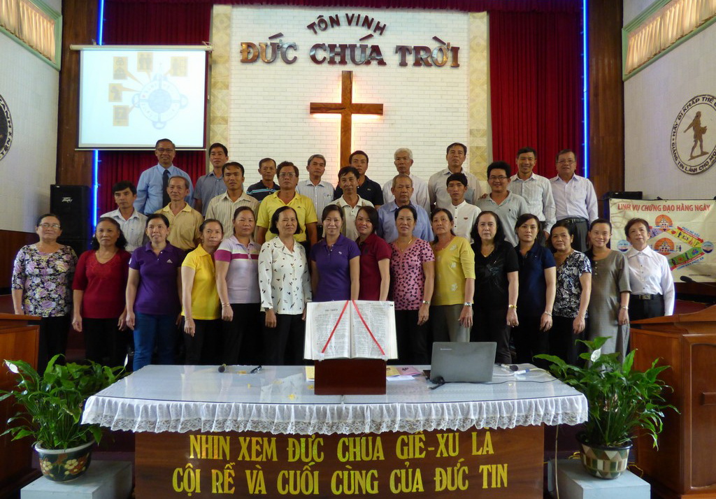 Huấn Luyện Kỹ Năng Truyền Giáo Tại HTTL Phong Điền - TP. Cần Thơ