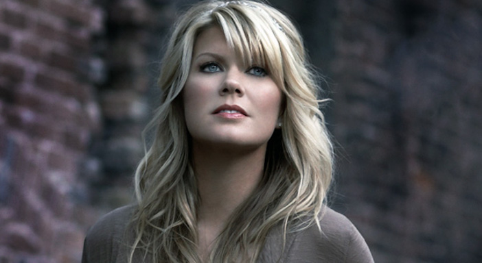 Natalie Grant: Dừng Tỏ Vẻ Một Cơ Đốc Nhân Tốt Và Tìm Thấy Tự Do Trong Sự Thành Thật