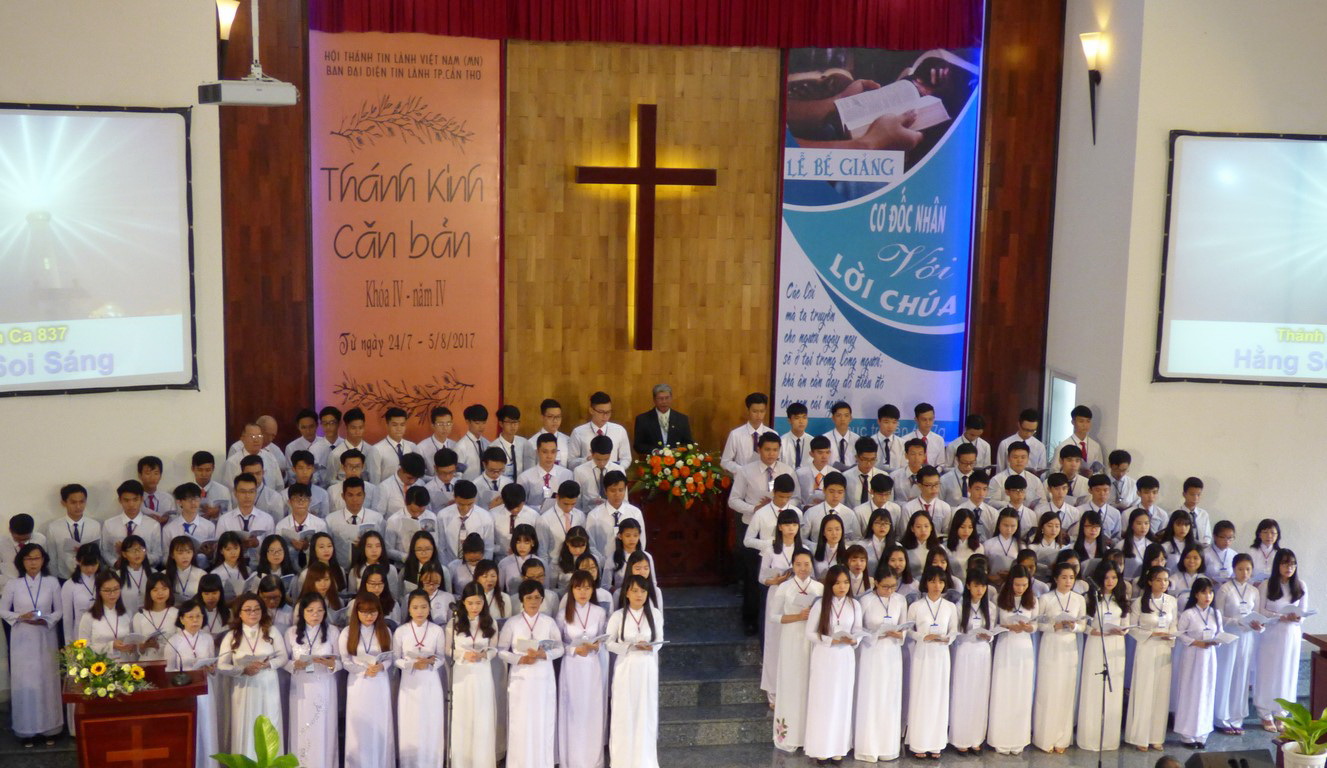 Lễ Bế Giảng Thánh Kinh Căn Bản Năm 2017 Tại TP. Cần Thơ