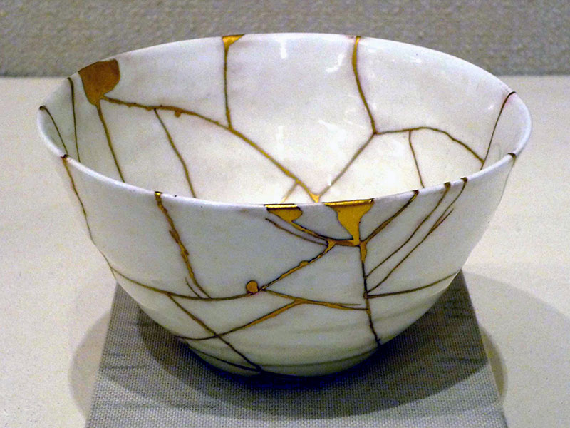Nghệ Thuật Kintsugi và Tình Yêu Của Chúa Giê-xu