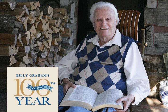 Billy Graham Mừng Sinh Nhật 99 Tuổi! Nhìn Lại Những Việc Chúa Đã Làm Qua Cuộc Đời Của Con Người Khiêm Nhường Này