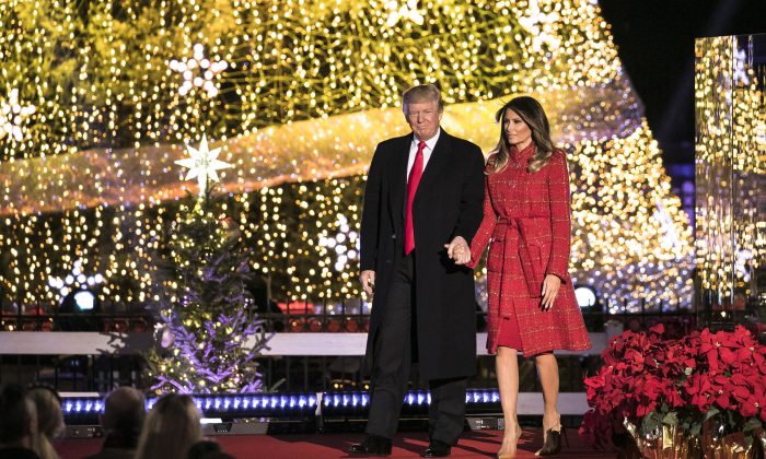 Mỗi Chúng Ta Đều Là Con Của Đức Chúa Trời – Tổng Thống Trump Xác Quyết Giê-Xu Là Lý Do Duy Nhất Của Ngày Giáng Sinh Tại Lễ Thắp Đèn Cây Thông Quốc Gia