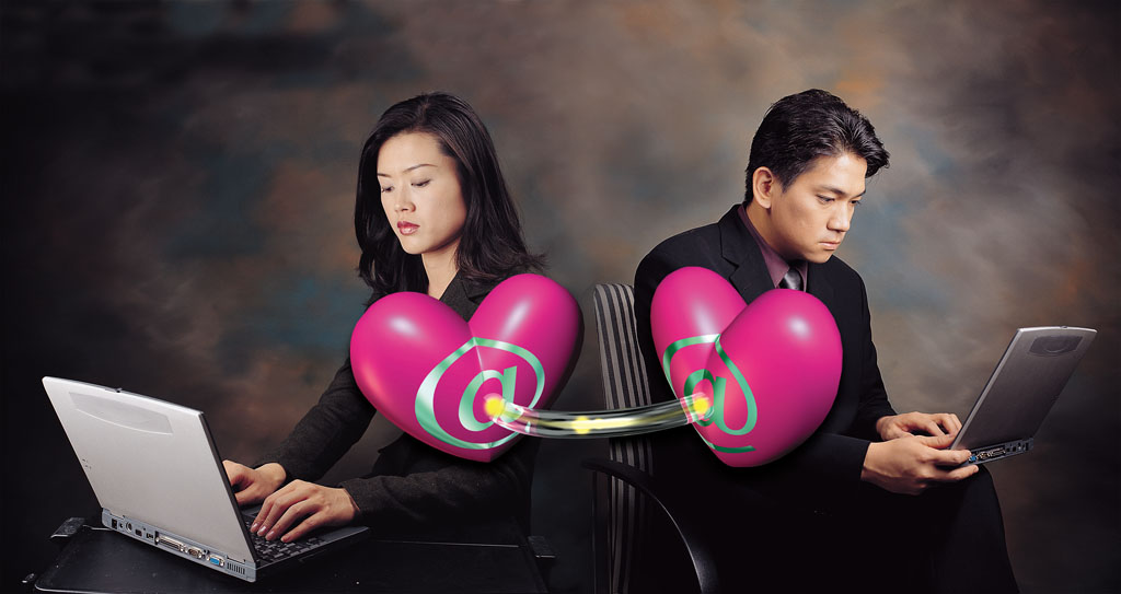 Bạn Nghĩ Gì Về Tình Yêu Qua Internet?