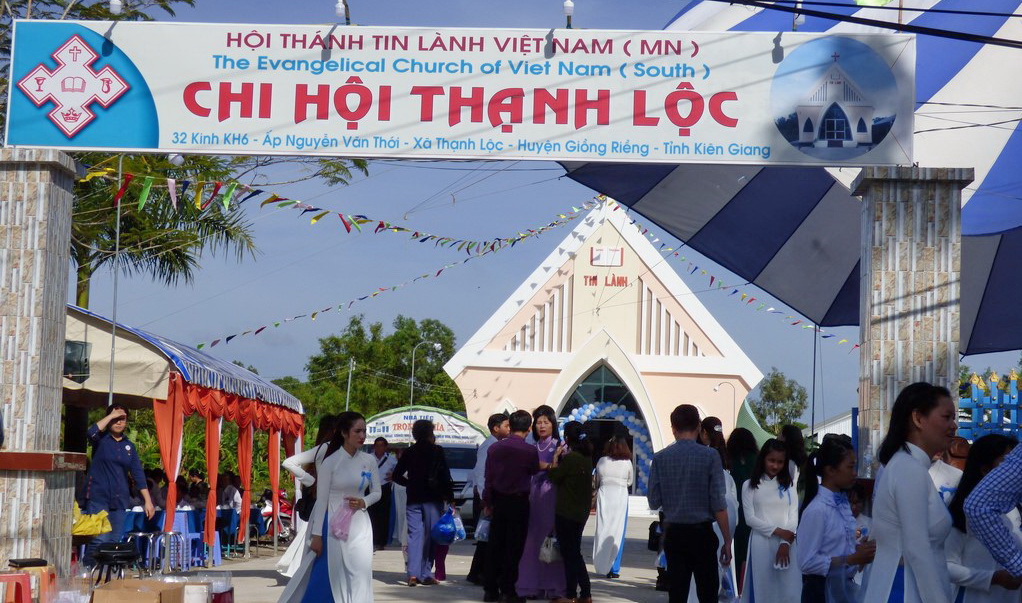 Kiên Giang: Hội Thánh Tin Lành Thạnh Lộc Sau 10 Năm Thành Lập - Cảm Tạ Chúa Cung Hiến Nhà Thờ Mới