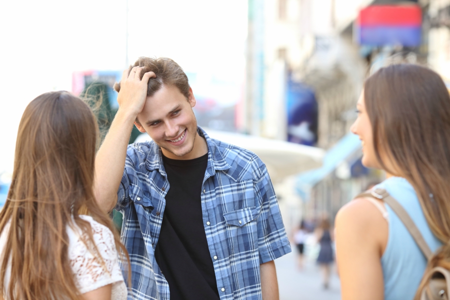 Tại Sao Tôi Không Nên Bắt Đầu Quan Hệ Tình Dục Để Vui Hưởng Như Các Bạn Của Tôi?