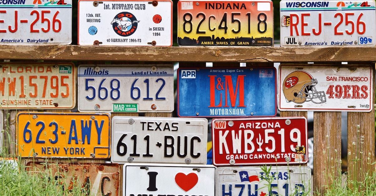 “In God We Trust” Sẽ Xuất Hiện Trên Các Biển Số Xe Mới Tại Bang Mississipi