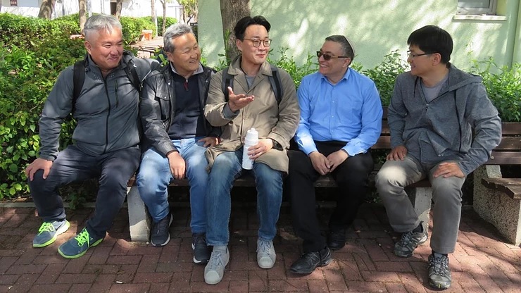 Người Hàn Quốc Đang Đổ Xô Đến Israel Để Học Kinh Thánh... Tại Sao Vậy?