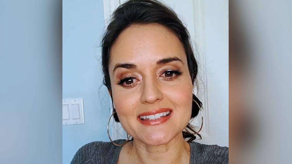 'Thánh Linh Đã Ở Trong Tôi Và Cùng Tôi': Danica McKellar Tiết Lộ Chúa Đã Đưa Cô Qua Những Thời Khắc Khó Khăn