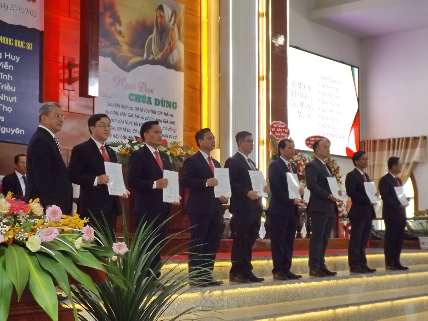 Kiên Giang: Lễ Tấn Phong Mục Sư Cho 8 Mục Sư Nhiệm Chức Khu Vực III Tại Hội Thánh Tân Hiệp