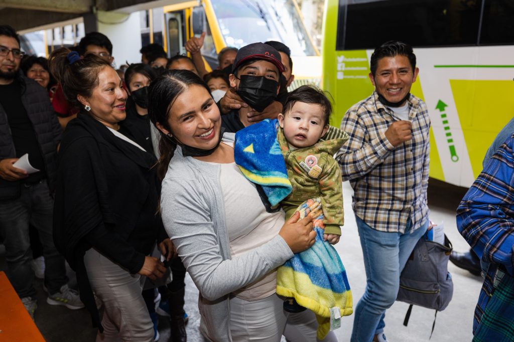 ‘Một Đời Sống Hoàn Toàn Mới’ Thu Hút Hàng Ngàn Người Đến Với Đấng Christ Ở Mexico City