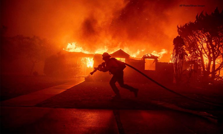 Cầu Nguyện Cho Các Nạn Nhân Của Vụ Cháy Rừng Tại California