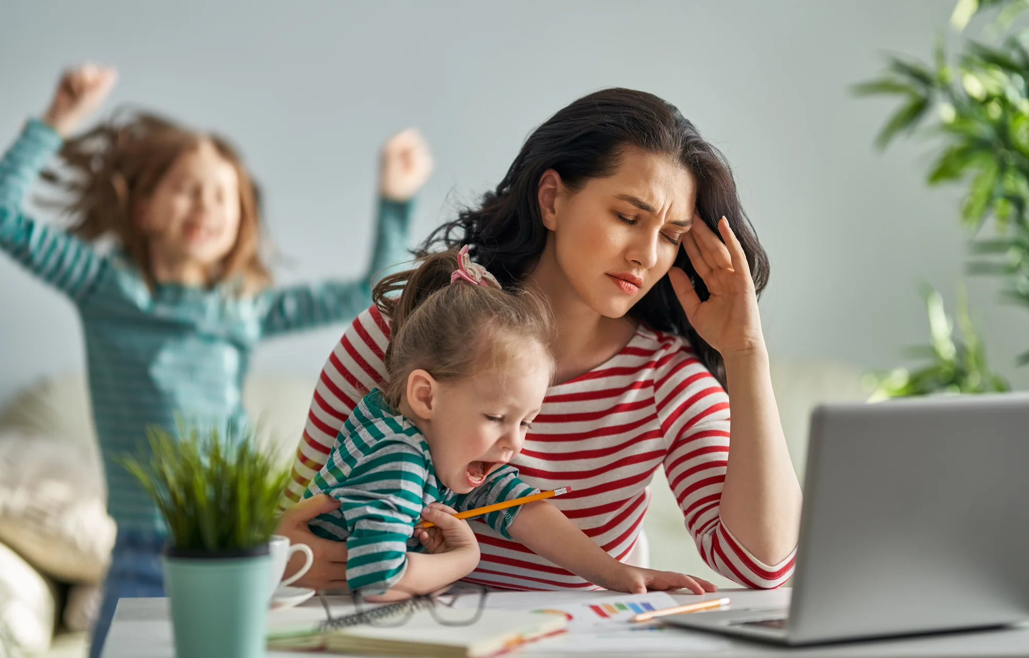 KHI MẸ CƠ ĐỐC TRẢI QUA KHỦNG HOẢNG LÀM MẸ