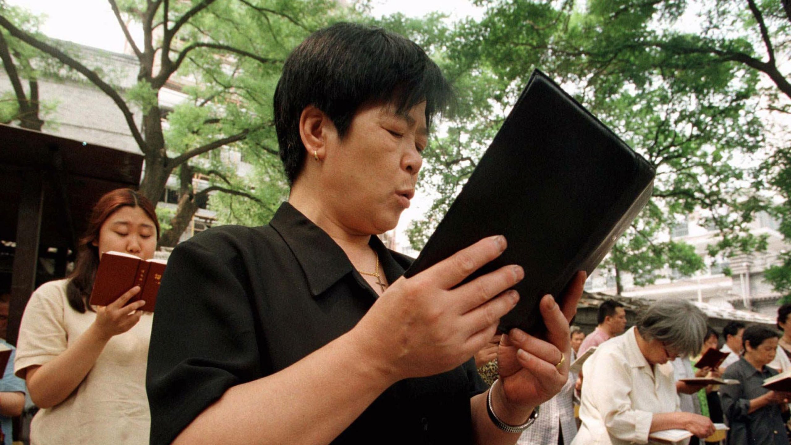 ‘Làn Sóng Bách Hại Tôn Giáo Mới’ Bùng Lên Tại Trung Quốc – Hàng Chục Mục Sư Bị Bắt Giữ