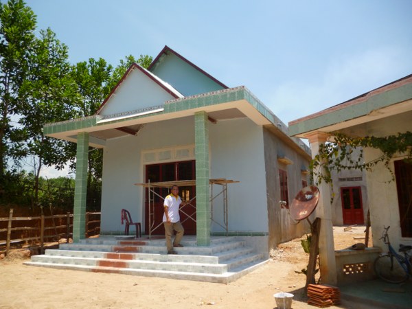 ng&ocirc;i nh&agrave; nguyện mới
