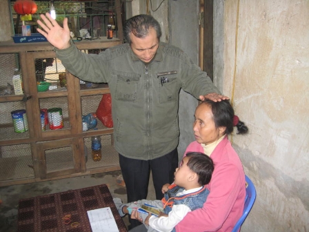 cuu_giup_chi_huong_2