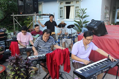 2_500x333