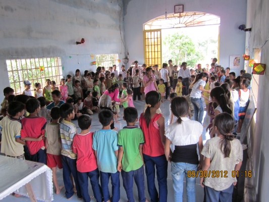 Các em cùng chơi trò chơi Các em cùng chơi trò chơi