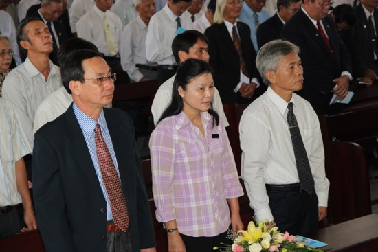 Đại diện c&aacute;c cấp ch&iacute;nh quyền tham dự chương tr&igrave;nh
