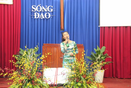Bonnuer Trinh với "G&aacute;nh L&uacute;a Về" v&agrave; "T&igrave;nh Y&ecirc;u V&ocirc; Bi&ecirc;n"