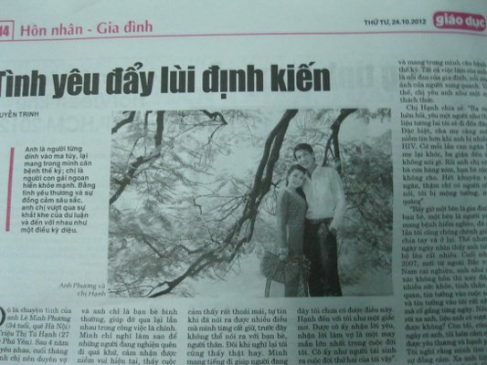 "Tình Yêu Đẩy Lùi Định Kiến" do Báo Giáo Dục Thành Phố Hồ Chí Minh phát hành ngày 24/10/2012