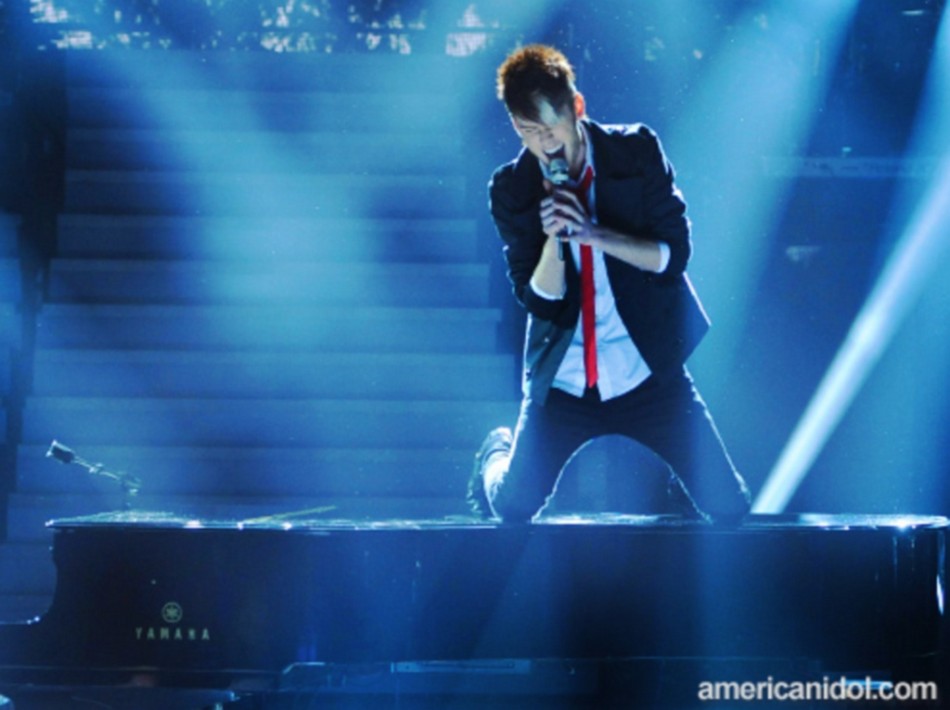 American Idol Cảm Động Bởi Niềm Tin của Colton Dixon