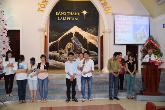 7 th&acirc;n hữu cầu nguyện tin Ch&uacute;a qua chương tr&igrave;nh ng&agrave;y 22/12/2012