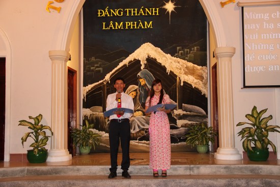 C&aacute;c b&agrave;i h&aacute;t gi&aacute;ng sinh được t&ocirc;n vinh Ch&uacute;a trong chương tr&igrave;nh