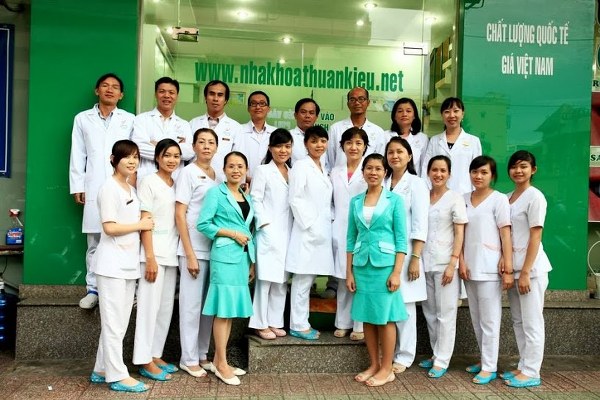 nha khoa thuận kiều, cơ đốc