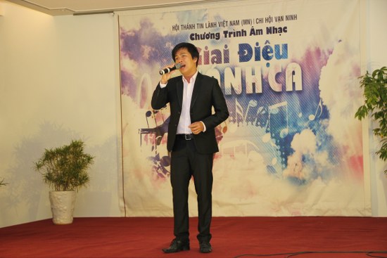 Linh Năng với ca kh&uacute;c :A-đam, con ở đ&acirc;u?" sau video n&oacute;i về sự s&aacute;ng tạo của Thượng Đế v&agrave; sự phạm tội của con người
