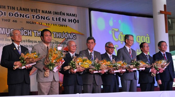 bế mạc đại hội đồng lần 46 hội th&aacute;nh tin l&agrave;nh việt nam