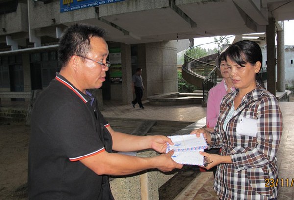 Ủy Ban YTXH TLH Cứu Trợ Lũ Lụt Tại Tỉnh Bình Định