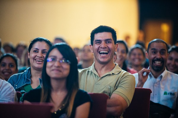 world tour outreach, hành trình nick, nick vujicic, paraguay