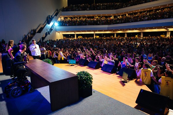 world tour outreach, hành trình nick, nick vujicic, paraguay