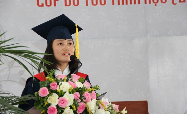 lễ tốt nghiệp th&aacute;nh kinh thần học