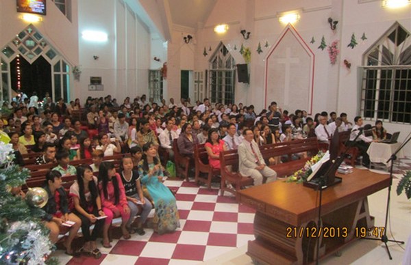 TRUYỀN GIẢNG GIÁNG SINH TẠI HỘI THÁNH CÁI RĂNG - CẦN THƠ