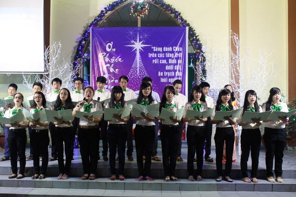  TRUYỀN GIẢNG GI&Aacute;NG SINH TẠI HỘI TH&Aacute;NH LONG TH&Agrave;NH.
